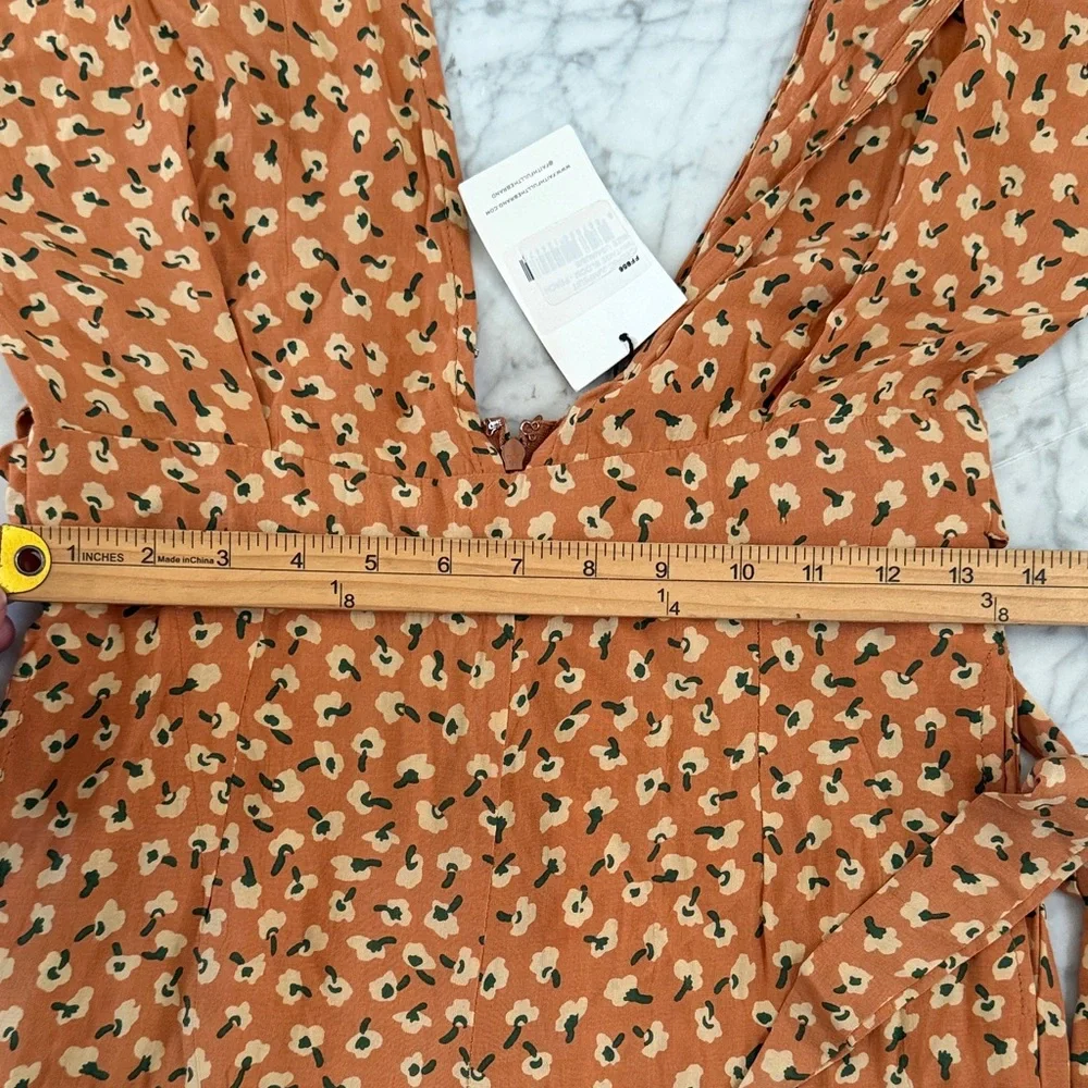 NWT Faithfull the Brand Women's Cedric Floral Jumpsuit Sz 4 Vintage Bloom *flaw - Picture 9 of 11
